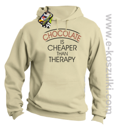 Chocolate is cheaper than therapy - bluza z kapturem beżowa