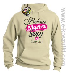 Piękna mądra sexy _ skromna - bluza z kapturem beżowa