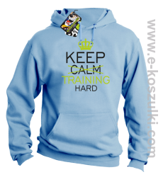 Keep Calm and TRAINING HARD - bluza z kapturem błękitny